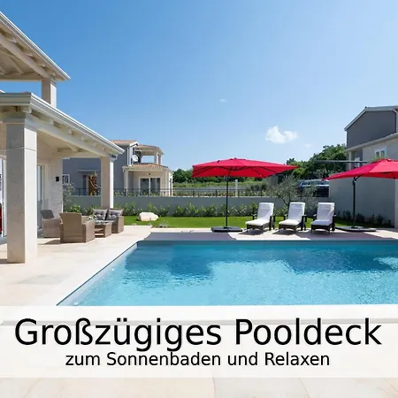 Falco Fuer Familien, Bis 6 Personen, 3 Schlafzimmer Mit Bad En Suite, Pool Mit Loungebereich, Grillterrasse, Schnellem Wlan, 2 Parkplaetze, *