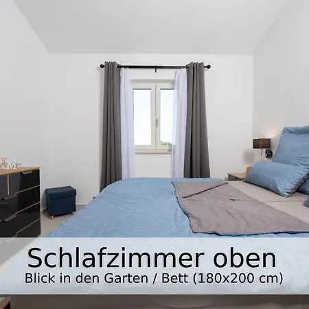 Villa Falco Fuer Familien, Bis 6 Personen, 3 Schlafzimmer Mit Bad En Suite, Pool Mit Loungebereich, Grillterrasse, Schnellem Wlan, 2 Parkplaetze, *