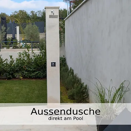 Falco Fuer Familien, Bis 6 Personen, 3 Schlafzimmer Mit Bad En Suite, Pool Mit Loungebereich, Grillterrasse, Schnellem Wlan, 2 Parkplaetze, Muntrilj